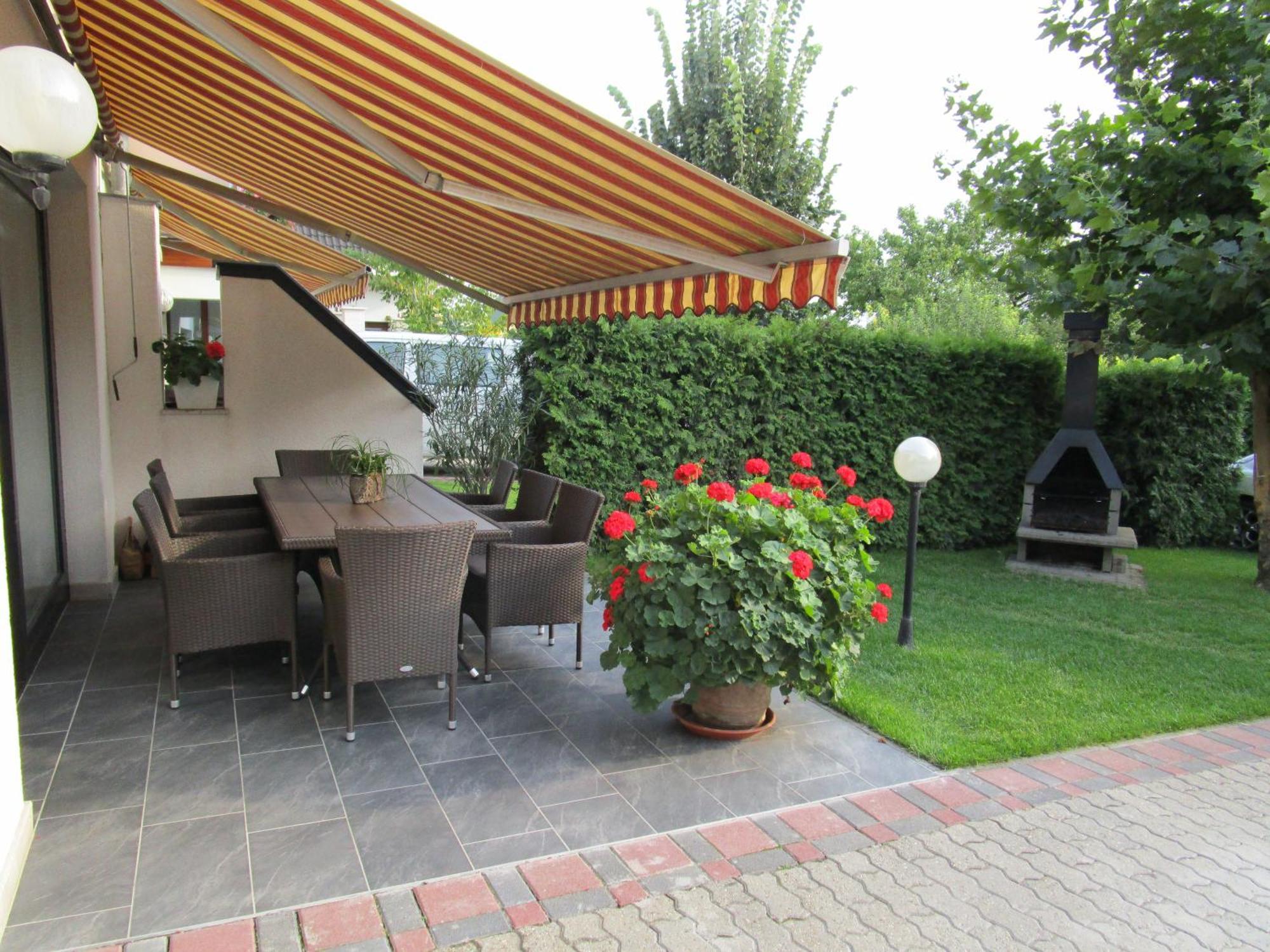 Haus Sonnenhof Hotel Siófok Exterior foto